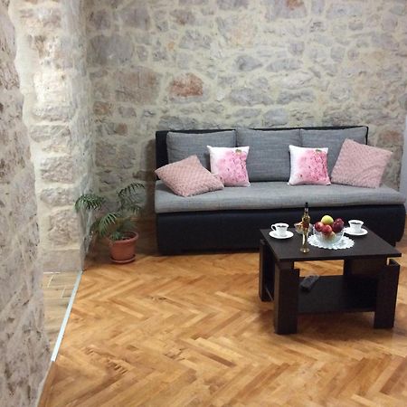 Apartment Karla Snb Lozovac Exteriör bild