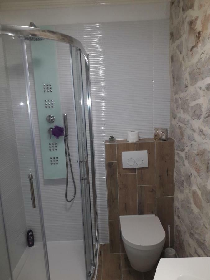 Apartment Karla Snb Lozovac Exteriör bild