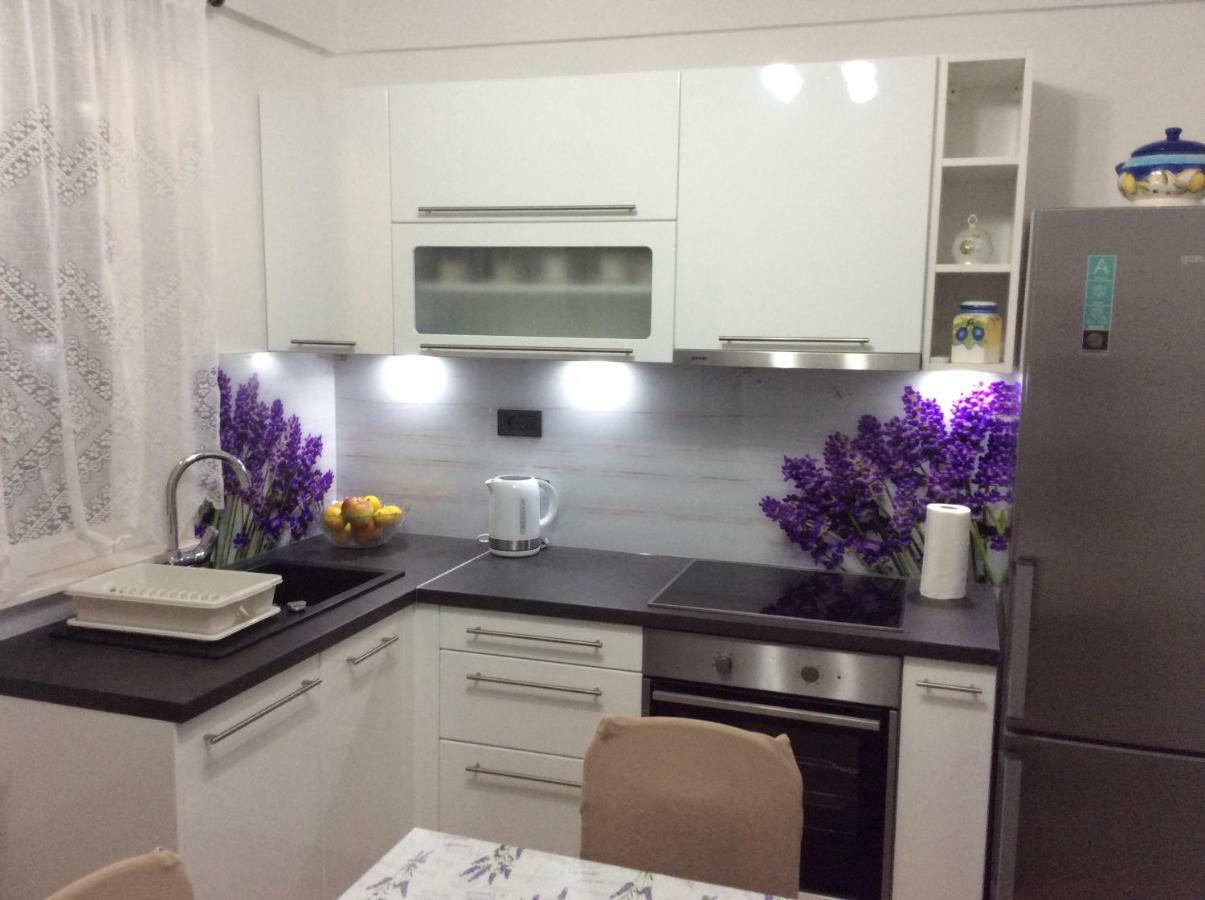 Apartment Karla Snb Lozovac Exteriör bild