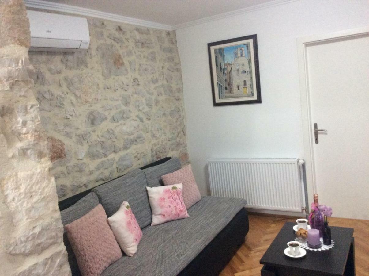 Apartment Karla Snb Lozovac Exteriör bild